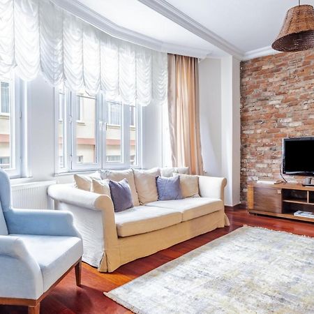 Centrally Located Apartment With Balcony In Sisli Istanbul Bagian luar foto