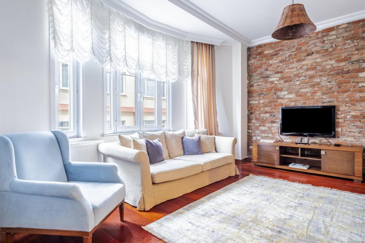 Centrally Located Apartment With Balcony In Sisli Istanbul Bagian luar foto